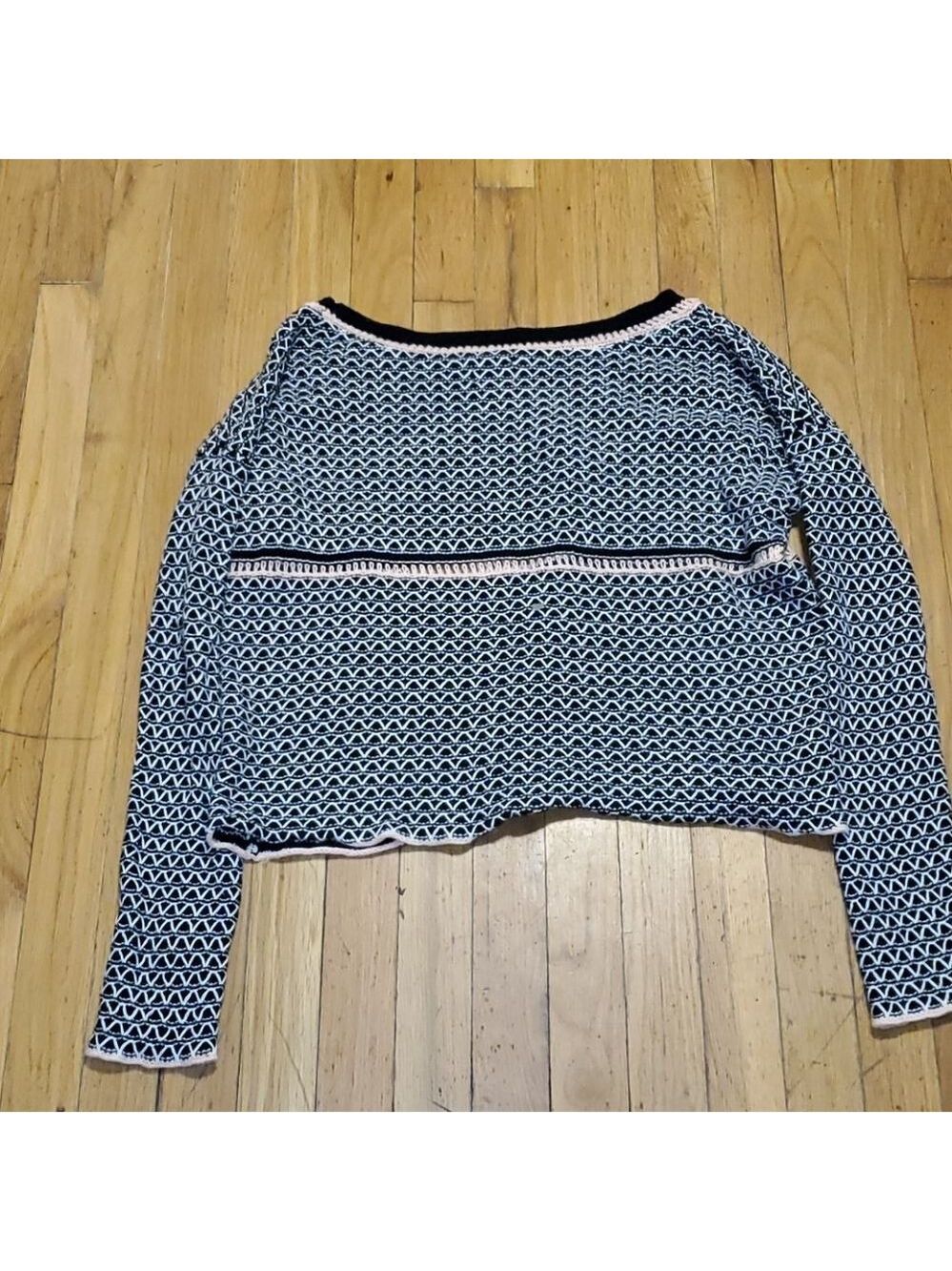 American eagle sweater size medium - Picture 4 of 4
